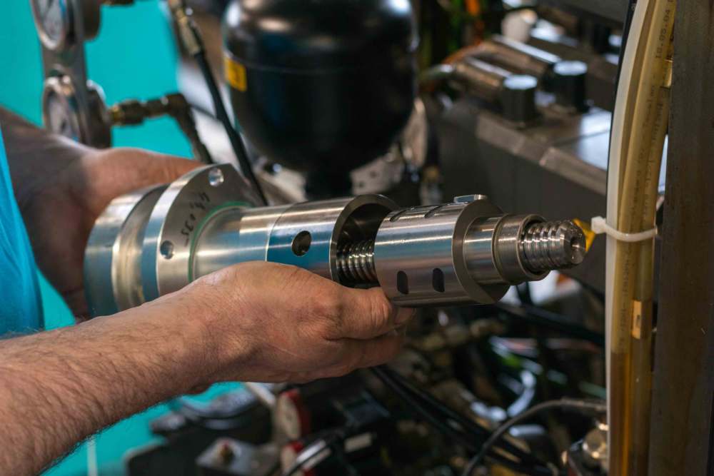 Intervention sur une broche de machine CNC